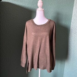 Fortune + Ivy lightweight sweater
Size L
Color Green